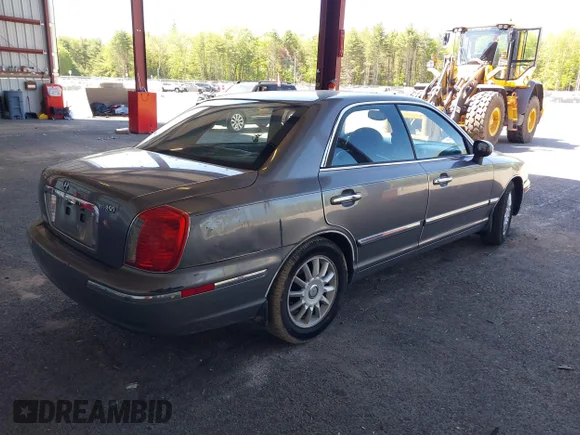 ✅ 2004 Hyundai XG • VIN: KMHFU45EX4A315989 • Lot: 42289652. Wystawiony na IAAI z przebiegiem 103 309 mil. Bezpłatny archiwum sprzedaży aukcyjnych z USA i szczegółowy raport historii pojazdu na DreamBid. Zdjęcie 4.