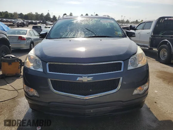 ✅ 2010 Chevrolet Traverse 1LT • VIN: 1GNLRFED3AS126402 • Lot: 72200004. Wystawiony na Copart z przebiegiem 162 287 mil. Bezpłatny archiwum sprzedaży aukcyjnych z USA i szczegółowy raport historii pojazdu na DreamBid. Zdjęcie 5.