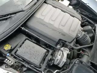 2018 Chevrolet Corvette 1LT z VIN 1G1YB2D71J5103523, wystawiony jako Copart lot #89469425 z przebiegiem 25 435 mil mil oraz Szkoda całkowita • Salvage title. Historia ofert i sprzedaży dostępna na DreamBid. Obrazek 13.