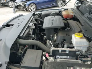 ✅ 2021 Ram 1500 Big Horn • VIN: 1C6RRFFG7MN521057 • Lot: 42053027. Wystawiony na IAAI z przebiegiem 53 800 mil. Bezpłatny archiwum sprzedaży aukcyjnych z USA i szczegółowy raport historii pojazdu na DreamBid. Zdjęcie 19.