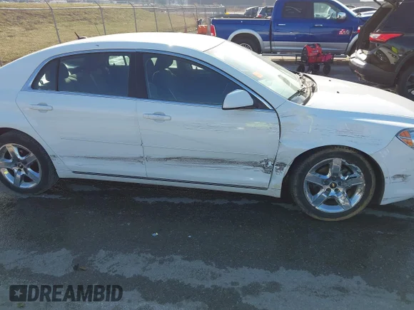✅ 2010 Chevrolet Malibu 1LT • VIN: 1G1ZC5EB5AF288109 • Lot: 44076187. Wystawiony na IAAI z przebiegiem 79 936 mil. Bezpłatny archiwum sprzedaży aukcyjnych z USA i szczegółowy raport historii pojazdu na DreamBid. Zdjęcie 6.