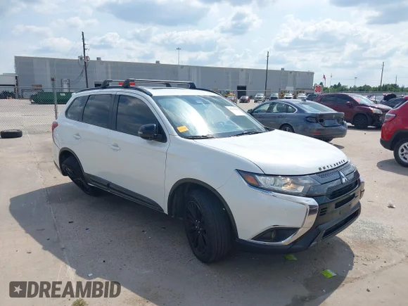 ✅ 2020 Mitsubishi Outlander SE • VIN: JA4AD3A33LZ023821 • Lot: 43164288. Listed on IAAI with 465,235 mi. Free auction sales archive from the USA and detailed vehicle history report at DreamBid. Image 1.