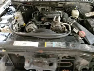 ✅ 2002 Chevrolet S-10 LS • VIN: 1GCDT19W928188687 • Лот: 81732654. Опубликован ранее на Copart с пробегом 161 177 миль. Бесплатный доступ к архиву аукционных продаж из США и подробный отчёт об истории автомобиля на DreamBid. Изображение 13.