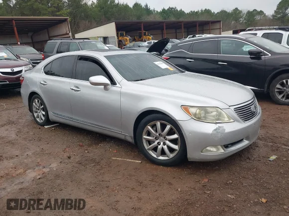 ✅ 2007 Lexus LS 460 • VIN: JTHBL46F275006137 • Lot: 44117043. Wystawiony na IAAI z przebiegiem 277 030 mil. Bezpłatny archiwum sprzedaży aukcyjnych z USA i szczegółowy raport historii pojazdu na DreamBid. Zdjęcie 1.