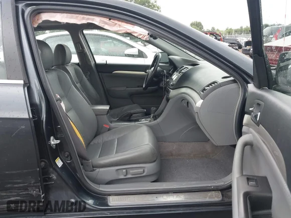 ✅ 2006 Acura TSX • VIN: JH4CL968X6C011258 • Лот: 42452114. Опубликован ранее на IAAI с пробегом 181 003 миль. Бесплатный доступ к архиву аукционных продаж из США и подробный отчёт об истории автомобиля на DreamBid. Изображение 5.