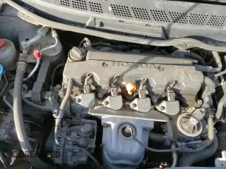 ✅ 2006 Honda Civic DX-G • VIN: 2HGFA16386H002146 • Lot: 86378324. Listed on Copart with 256,613 mi. Free auction sales archive from the USA and detailed vehicle history report at DreamBid. Image 13.