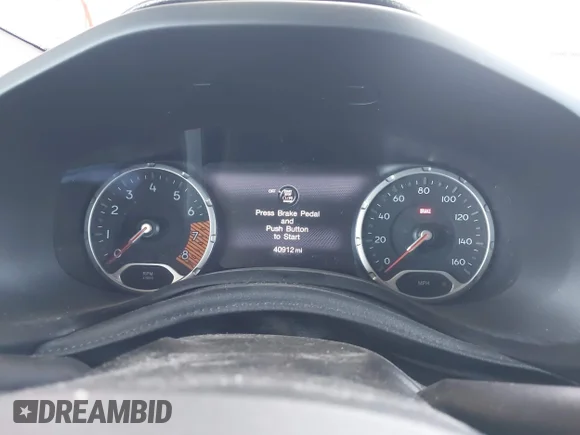 ✅ 2020 Jeep Renegade Upland • VIN: ZACNJBAB6LPL49125 • Лот: 44452131. Опубліковано раніше на IAAI з пробігом 40 912 миль. Безкоштовний доступ до архіву аукціонних продажів зі США та докладний звіт про історію автомобіля на DreamBid. Зображення 7.