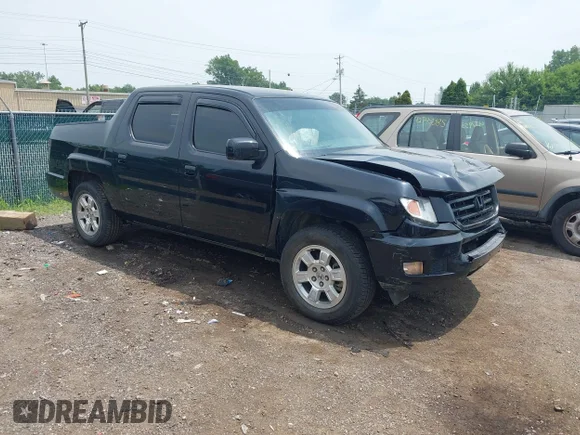 ✅ 2013 Honda Ridgeline RTS • VIN: 5FPYK1F43DB002465 • Лот: 42741302. Опубликован ранее на IAAI с пробегом 256 901 миль. Бесплатный доступ к архиву аукционных продаж из США и подробный отчёт об истории автомобиля на DreamBid. Изображение 1.
