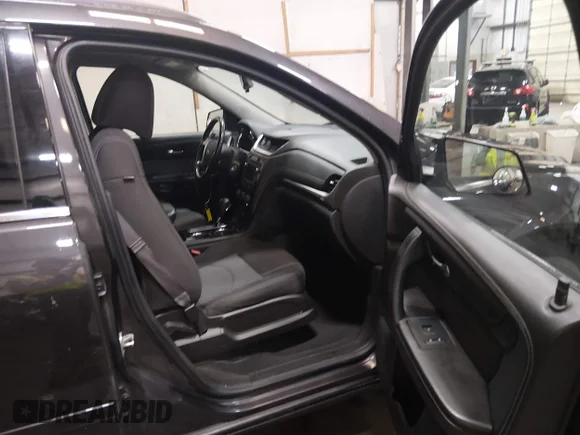 ✅ 2015 Chevrolet Traverse LT • VIN: 1GNKVGKD3FJ335234 • Лот: 45158174. Опубліковано раніше на IAAI з пробігом 164 285 миль. Безкоштовний доступ до архіву аукціонних продажів зі США та докладний звіт про історію автомобіля на DreamBid. Зображення 5.