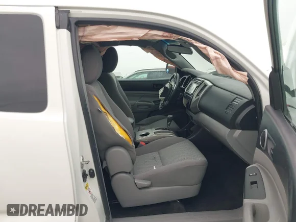 ✅ 2015 Toyota Tacoma PreRunner • VIN: 5TFTX4GN4FX043936 • Lot: 44211764. Wystawiony na IAAI z przebiegiem Nie podano. Bezpłatny archiwum sprzedaży aukcyjnych z USA i szczegółowy raport historii pojazdu na DreamBid. Zdjęcie 5.