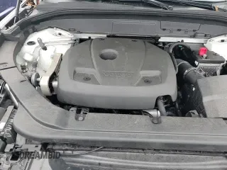 ✅ 2021 Volvo XC60 Momentum • VIN: YV4102RK5M1728608 • Lot: 93845385. Wystawiony na Copart z przebiegiem 65 253 mil. Bezpłatny archiwum sprzedaży aukcyjnych z USA i szczegółowy raport historii pojazdu na DreamBid. Zdjęcie 13.