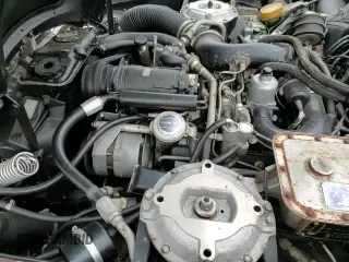 ✅ 1979 Rolls-Royce Silver Shadow • VIN: SRK36808 • Лот: 85725264. Опубликован ранее на Copart с пробегом 102 911 миль. Бесплатный доступ к архиву аукционных продаж из США и подробный отчёт об истории автомобиля на DreamBid. Изображение 13.