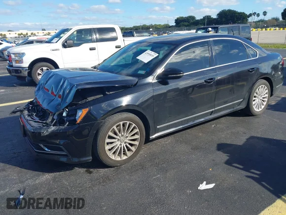✅ 2017 Volkswagen Passat SE • VIN: 1VWBT7A38HC029920 • Lot: 43995035. Wystawiony na IAAI z przebiegiem 53 407 mil. Bezpłatny archiwum sprzedaży aukcyjnych z USA i szczegółowy raport historii pojazdu na DreamBid. Zdjęcie 2.