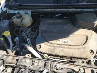 ✅ 2018 Chrysler Pacifica Touring • VIN: 2C4RC1DG0JR168076 • Лот: 62924895. Опубликован ранее на Copart с пробегом 125 767 миль. Бесплатный доступ к архиву аукционных продаж из США и подробный отчёт об истории автомобиля на DreamBid. Изображение 17.