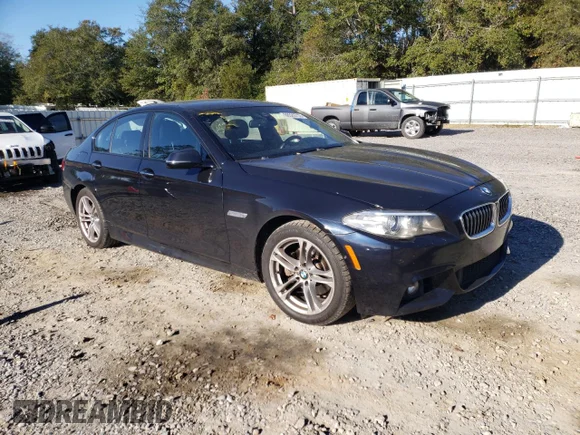 ✅ 2015 BMW 5 Series 528i • VIN: WBA5A5C55FD518515 • Lot: 68520712. Wystawiony na Copart z przebiegiem 127 455 mil. Bezpłatny archiwum sprzedaży aukcyjnych z USA i szczegółowy raport historii pojazdu na DreamBid. Zdjęcie 4.