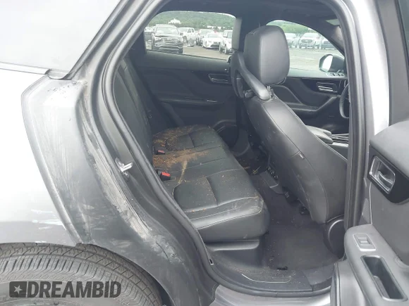 ✅ 2020 Jaguar F-Pace 25t Premium • VIN: SADCJ2FX6LA649671 • Lot: 45196027. Wystawiony na IAAI z przebiegiem 94 353 mil. Bezpłatny archiwum sprzedaży aukcyjnych z USA i szczegółowy raport historii pojazdu na DreamBid. Zdjęcie 8.
