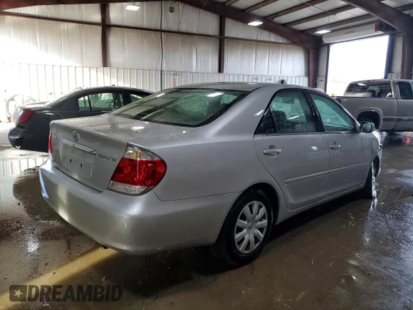 ✅ 2006 Toyota Camry XLE • VIN: 4T1BE30K26U746038 • Lot: 72108115. Wystawiony na Copart z przebiegiem 120 386 mil. Bezpłatny archiwum sprzedaży aukcyjnych z USA i szczegółowy raport historii pojazdu na DreamBid. Zdjęcie 3.