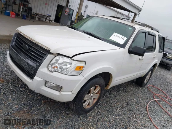 ✅ 2010 Ford Explorer XLT • VIN: 1FMEU6DE0AUB06490 • Lot: 43827396. Listed on IAAI with 223,664 mi. Free auction sales archive from the USA and detailed vehicle history report at DreamBid. Image 2.