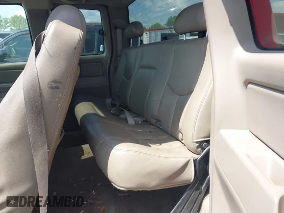 ✅ 2005 Chevrolet Silverado 1500 LS • VIN: 2GCEC19TX51330630 • Лот: 44825242. Опубліковано раніше на IAAI з пробігом 184 253 миль. Безкоштовний доступ до архіву аукціонних продажів зі США та докладний звіт про історію автомобіля на DreamBid. Зображення 8.