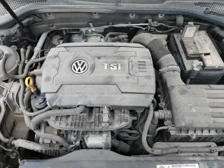 ✅ 2018 Volkswagen Golf S • VIN: 3VWG17AU6JM271727 • Lot: 93321115. Listed on Copart with 114,846 mi. Free auction sales archive from the USA and detailed vehicle history report at DreamBid. Image 13.