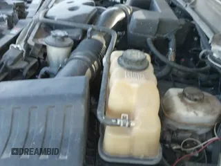 ✅ 2011 Ford F-250 XL • VIN: 1FDBF2A61BEC77909 • Lot: 43633747. Listed on IAAI with 242,631 mi. Free auction sales archive from the USA and detailed vehicle history report at DreamBid. Image 19.