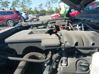 ✅ 2019 Chevrolet Tahoe LT • VIN: 1GNSCBKC2KR365482 • Lot: 43608683. Listed on IAAI with 88,665 mi. Free auction sales archive from the USA and detailed vehicle history report at DreamBid. Image 17.