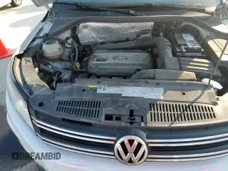 ✅ 2017 Volkswagen Tiguan S • VIN: WVGBV7AX8HK033693 • Lot: 71712335. Wystawiony na Copart z przebiegiem 94 452 mil. Bezpłatny archiwum sprzedaży aukcyjnych z USA i szczegółowy raport historii pojazdu na DreamBid. Zdjęcie 15.