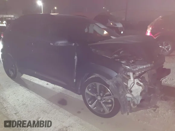 ✅ 2018 Hyundai Kona Limited • VIN: KM8K33A58JU099121 • Лот: 43926008. Опубліковано раніше на IAAI з пробігом 104 958 миль. Безкоштовний доступ до архіву аукціонних продажів зі США та докладний звіт про історію автомобіля на DreamBid. Зображення 1.