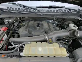 ✅ 2020 Lincoln Navigator Reserve • VIN: 5LMJJ3KT3LEL21850 • Lot: 45504145. Wystawiony na Copart z przebiegiem 58 320 mil. Bezpłatny archiwum sprzedaży aukcyjnych z USA i szczegółowy raport historii pojazdu na DreamBid. Zdjęcie 16.