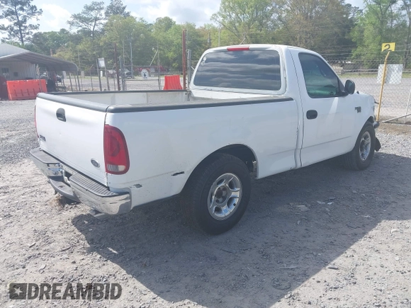 ✅ 1998 Ford F-150 • VIN: 1FTZF1766WNB12075 • Lot: 41967408. Wystawiony na IAAI z przebiegiem 249 972 mil. Bezpłatny archiwum sprzedaży aukcyjnych z USA i szczegółowy raport historii pojazdu na DreamBid. Zdjęcie 4.