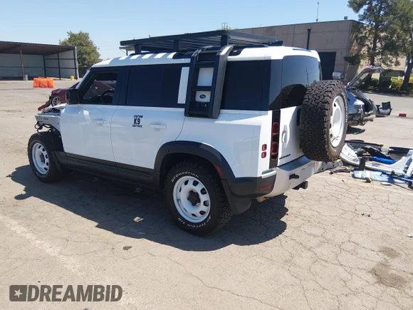 ✅ 2024 Land Rover Defender S • VIN: SALEJ7EX5R2342359 • Lot: 45008192. Wystawiony na IAAI z przebiegiem 31 855 mil. Bezpłatny archiwum sprzedaży aukcyjnych z USA i szczegółowy raport historii pojazdu na DreamBid. Zdjęcie 3.