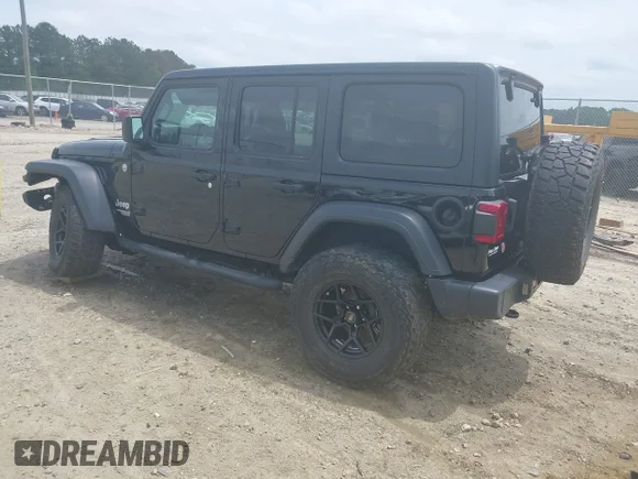 ✅ 2020 Jeep Wrangler Unlimited Willys • VIN: 1C4HJXDN5LW327476 • Lot: 42128406. Wystawiony na IAAI z przebiegiem 43 885 mil. Bezpłatny archiwum sprzedaży aukcyjnych z USA i szczegółowy raport historii pojazdu na DreamBid. Zdjęcie 3.