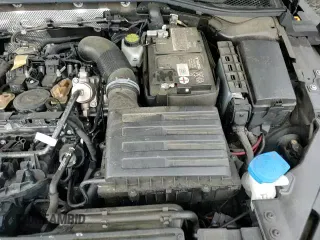 ✅ 2021 Volkswagen Arteon SE • VIN: WVWAR7AN8ME005128 • Lot: 86140955. Wystawiony na Copart z przebiegiem 46 727 mil. Bezpłatny archiwum sprzedaży aukcyjnych z USA i szczegółowy raport historii pojazdu na DreamBid. Zdjęcie 15.