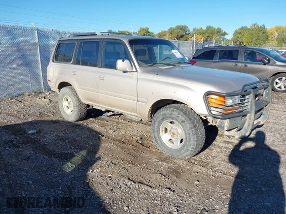 ✅ 1993 Toyota Land Cruiser • VIN: JT3DJ81W0P0022708 • Lot: 43366947. Listed on IAAI with 293,523 mi. Free auction sales archive from the USA and detailed vehicle history report at DreamBid. Image 1.