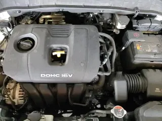 ✅ 2019 Hyundai Kona SE • VIN: KM8K12AA1KU378408 • Лот: 92216785. Опубликован ранее на Copart с пробегом 77 189 миль. Бесплатный доступ к архиву аукционных продаж из США и подробный отчёт об истории автомобиля на DreamBid. Изображение 13.