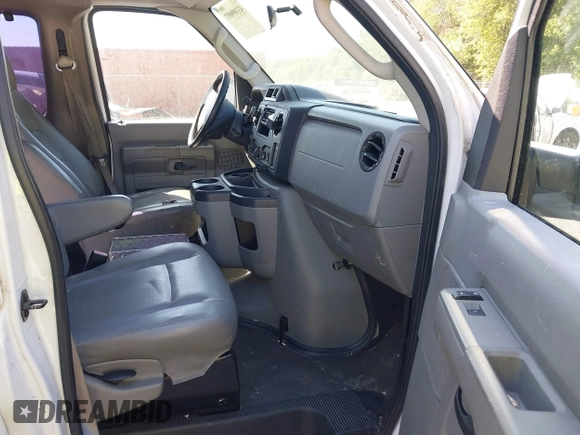 ✅ 2013 Ford Econoline Cargo Commercial • VIN: 1FTNE1EL1DDB05886 • Lot: 43309097. Wystawiony na IAAI z przebiegiem 209 922 mil. Bezpłatny archiwum sprzedaży aukcyjnych z USA i szczegółowy raport historii pojazdu na DreamBid. Zdjęcie 5.