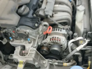 ✅ 2021 Hyundai Elantra SEL • VIN: KMHLM4AG7MU193388 • Lot: 42741913. Listed on IAAI with 91,189 mi. Free auction sales archive from the USA and detailed vehicle history report at DreamBid. Image 19.