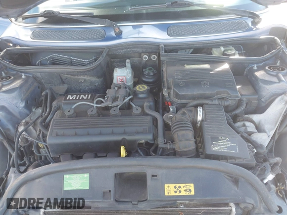 ✅ 2005 MINI Convertible • VIN: WMWRF33435TF61451 • Лот: 43302876. Опубліковано раніше на IAAI з пробігом 154 393 миль. Безкоштовний доступ до архіву аукціонних продажів зі США та докладний звіт про історію автомобіля на DreamBid. Зображення 10.