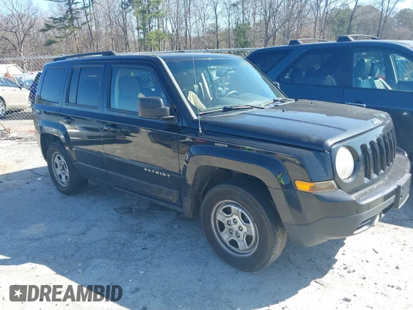 ✅ 2014 Jeep Patriot Sport • VIN: 1C4NJPBA5ED881120 • Lot: 41571831. Wystawiony na IAAI z przebiegiem 160 318 mil. Bezpłatny archiwum sprzedaży aukcyjnych z USA i szczegółowy raport historii pojazdu na DreamBid. Zdjęcie 1.