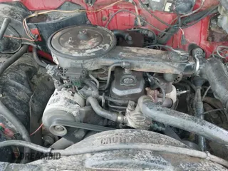 ✅ 1988 Chevrolet S-10 • VIN: 1GCBS14E0J2163624 • Лот: 41592499. Опубликован ранее на IAAI с пробегом 163 143 миль. Бесплатный доступ к архиву аукционных продаж из США и подробный отчёт об истории автомобиля на DreamBid. Изображение 19.