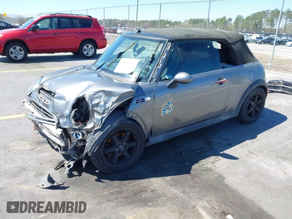 ✅ 2005 MINI Convertible S • VIN: WMWRH33545TF85051 • Лот: 41843147. Опубліковано раніше на IAAI з пробігом 109 656 миль. Безкоштовний доступ до архіву аукціонних продажів зі США та докладний звіт про історію автомобіля на DreamBid. Зображення 2.