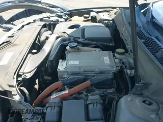 ✅ 2016 Lincoln MKZ Hybrid • VIN: 3LN6L2LU1GR612869 • Lot: 43155400. Wystawiony na IAAI z przebiegiem 161 107 mil. Bezpłatny archiwum sprzedaży aukcyjnych z USA i szczegółowy raport historii pojazdu na DreamBid. Zdjęcie 20.