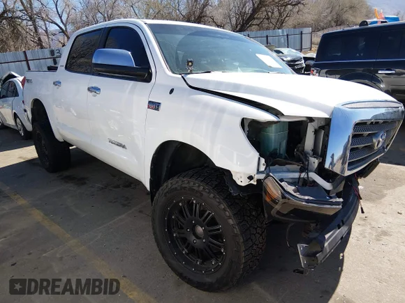 ✅ 2008 Toyota Tundra Limited • VIN: 5TFDV58178X054573 • Lot: 44660745. Wystawiony na IAAI z przebiegiem 217 025 mil. Bezpłatny archiwum sprzedaży aukcyjnych z USA i szczegółowy raport historii pojazdu na DreamBid. Zdjęcie 1.