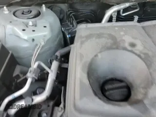 ✅ 2021 Toyota RAV4 XLE • VIN: 2T3W1RFV4MW146854 • Lot: 92605995. Listed on Copart with 64,950 mi. Free auction sales archive from the USA and detailed vehicle history report at DreamBid. Image 17.