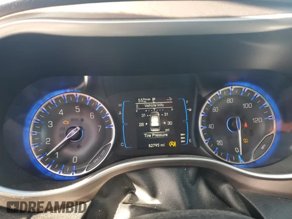 ✅ 2017 Chrysler Pacifica Touring • VIN: 2C4RC1DG3HR744124 • Лот: 79412764. Опубліковано раніше на Copart з пробігом 82 795 миль. Безкоштовний доступ до архіву аукціонних продажів зі США та докладний звіт про історію автомобіля на DreamBid. Зображення 9.