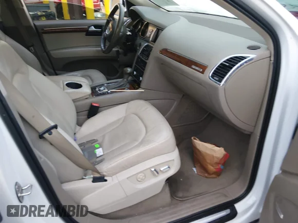 ✅ 2013 Audi Q7 S line Prestige • VIN: WA1DGAFE0DD005861 • Лот: 43980101. Опубликован ранее на IAAI с пробегом 140 645 миль. Бесплатный доступ к архиву аукционных продаж из США и подробный отчёт об истории автомобиля на DreamBid. Изображение 5.