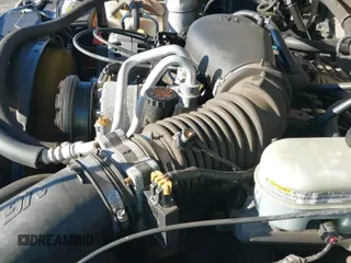 ✅ 2002 Chevrolet S-10 LS • VIN: 1GCCS19W728207509 • Лот: 41768781. Опубликован ранее на IAAI с пробегом 238 934 миль. Бесплатный доступ к архиву аукционных продаж из США и подробный отчёт об истории автомобиля на DreamBid. Изображение 19.