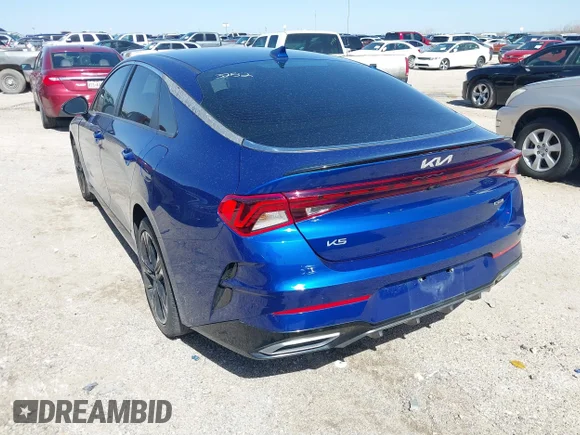 ✅ 2023 Kia K5 GT-Line • VIN: 5XXG64J23PG203252 • Lot: 41703416. Wystawiony na IAAI z przebiegiem 60 301 mil. Bezpłatny archiwum sprzedaży aukcyjnych z USA i szczegółowy raport historii pojazdu na DreamBid. Zdjęcie 3.