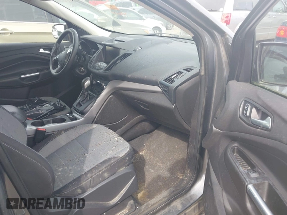 ✅ 2014 Ford Escape SE • VIN: 1FMCU9GX0EUE14321 • Lot: 44802718. Wystawiony na IAAI z przebiegiem Nie podano. Bezpłatny archiwum sprzedaży aukcyjnych z USA i szczegółowy raport historii pojazdu na DreamBid. Zdjęcie 5.