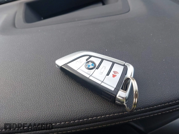 ✅ 2019 BMW X5 xDrive40i • VIN: 5UXCR6C52KLL37590 • Lot: 44124074. Wystawiony na IAAI z przebiegiem 68 256 mil. Bezpłatny archiwum sprzedaży aukcyjnych z USA i szczegółowy raport historii pojazdu na DreamBid. Zdjęcie 11.